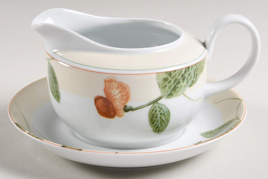 Botanica Gravy Boat & Underplate by Vista Alegre-1