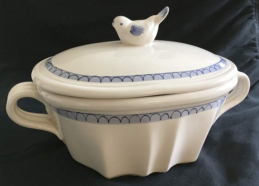 Fiesole 2 Qt Round Covered Casserole by Vietri (Italy)-1
