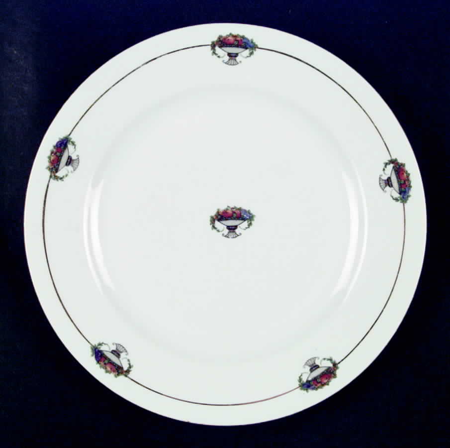 VIT181 Dinner Plate by Victoria (Czech)-1