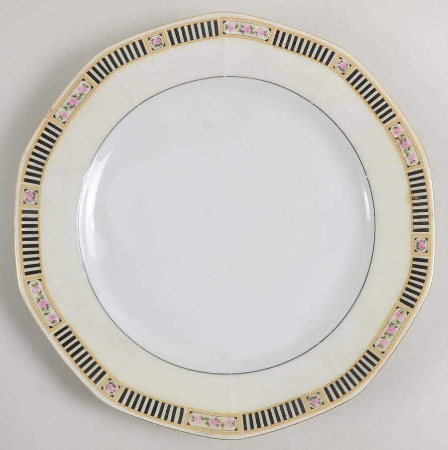 VIT182 Dinner Plate by Victoria (Czech)-1