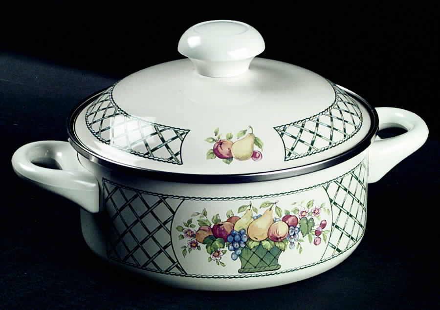 Basket 2.5 Quart Metal Stew Pot by Villeroy & Boch-1