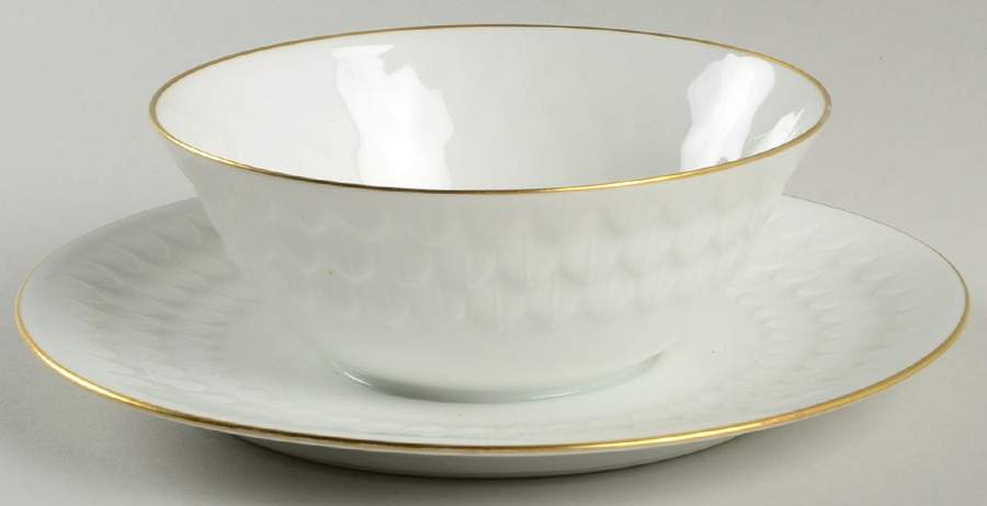 Florence (Gold Trim) Gravy Boat with Attached Underplate by Vignaud-1