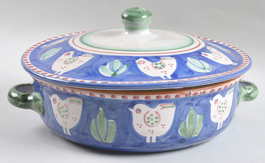 Campagna Chicken (Blue Border, Red Dots) 2 Qt Round Covered Casserole by Vietri (Italy)-1