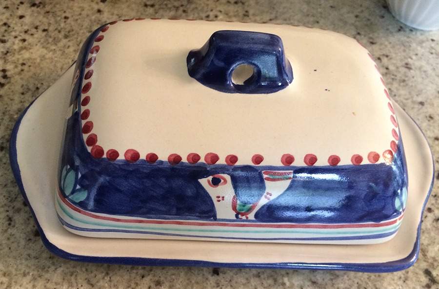 Campagna Chicken (Blue Border, Red Dots) Rectangular Covered Butter by Vietri (Italy)-1