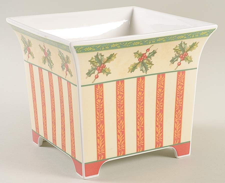 Festive Memories Large Cachepot by Villeroy & Boch-1