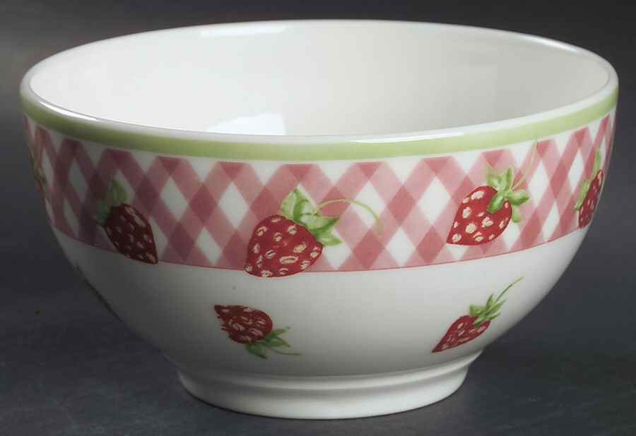 Strawberries 'N Cream Rice Bowl by Villeroy & Boch-1