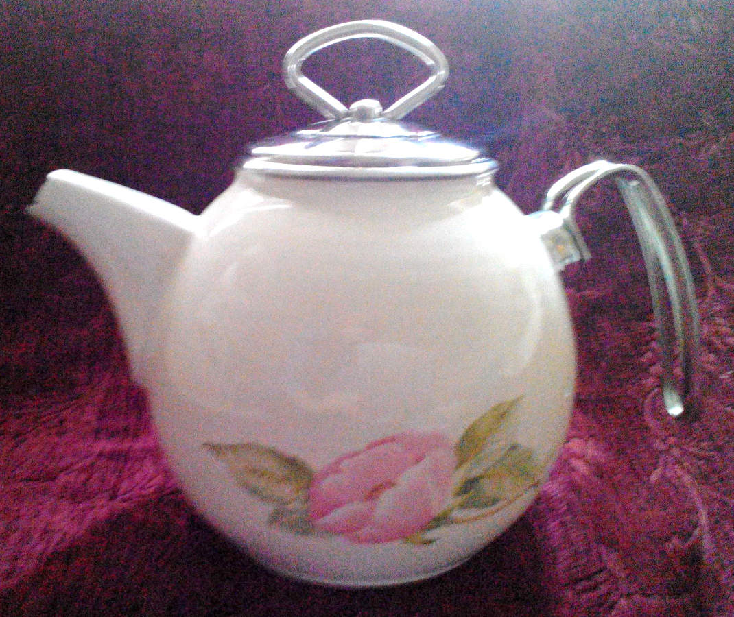 Florea Metal Kettle & Lid by Villeroy & Boch-1