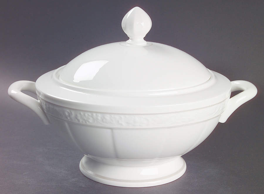 Gray Pearl Round Covered Vegetable by Villeroy & Boch-1