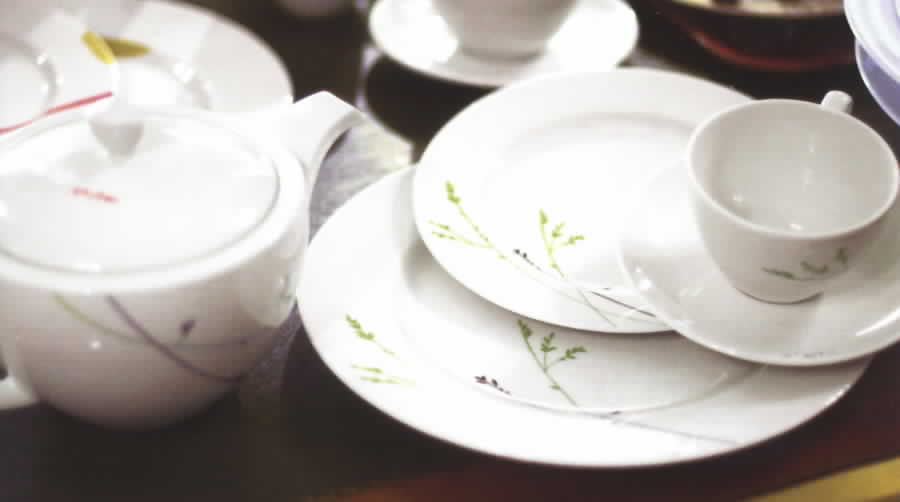 Zen Teapot & Lid by Vista Alegre-1