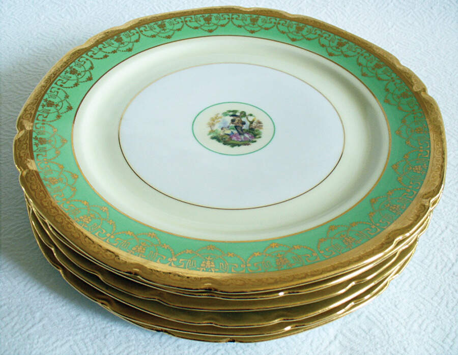 VIT203 Salad Plate by Victoria (Czech)-1