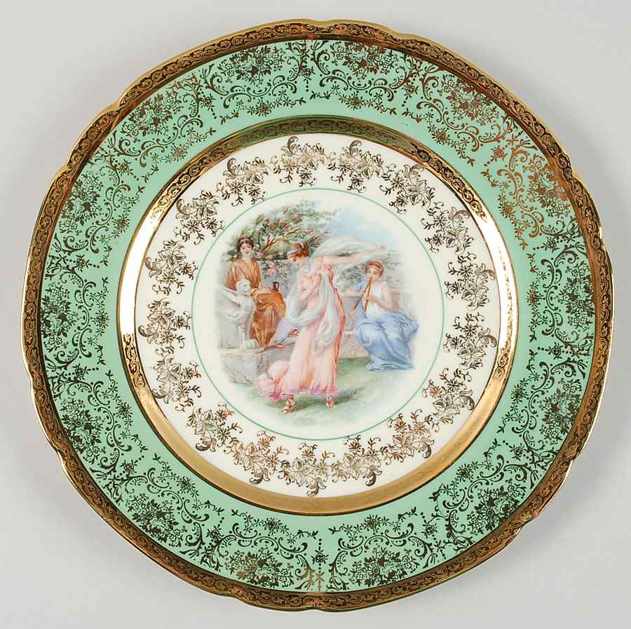 VIT203 Dinner Plate by Victoria (Czech)-1
