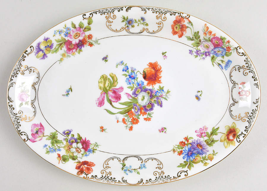 VIT208 12" Oval Serving Platter by Victoria (Czech)-1