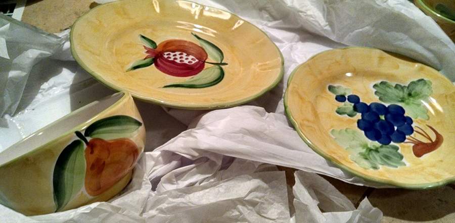 VIE32 Dinner Plate by Vietri (Italy)-1