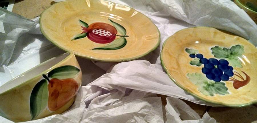VIE32 Dinner Plate by Vietri (Italy)-1