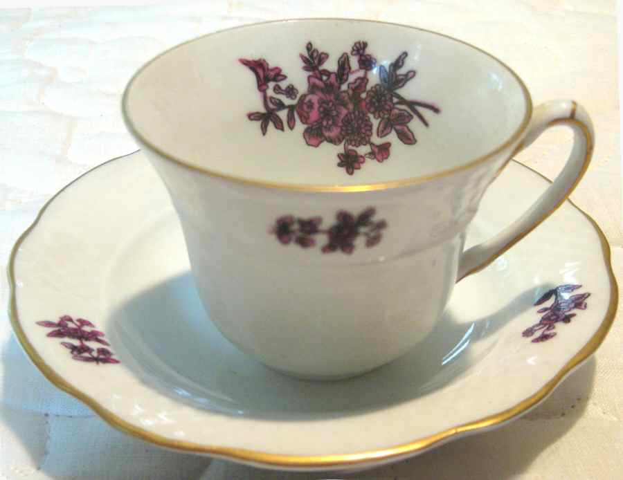 VIA39 Footed Cup & Saucer Set by Vista Alegre-1