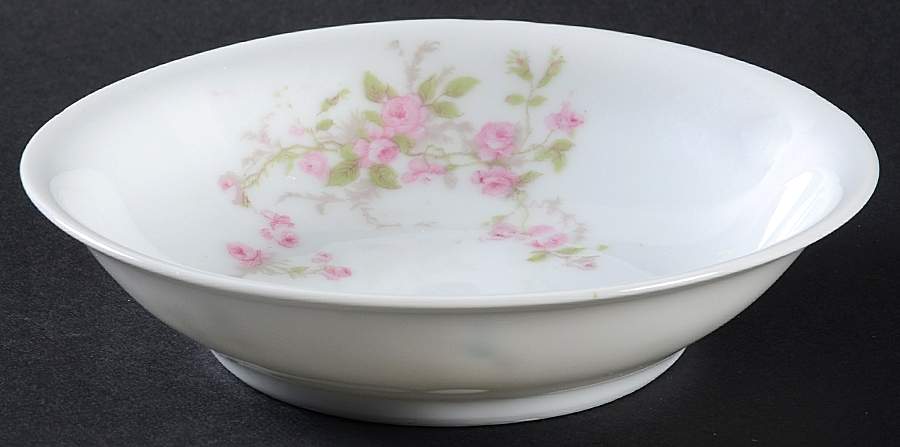 VTO61 Fruit/Dessert (Sauce) Bowl by Victoria (Austria)-1