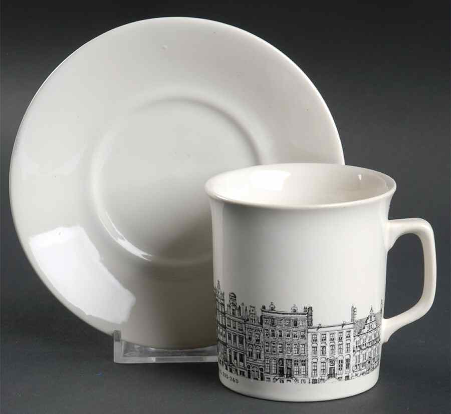 VIL84 Flat Cup & Saucer Set by Villeroy & Boch-1