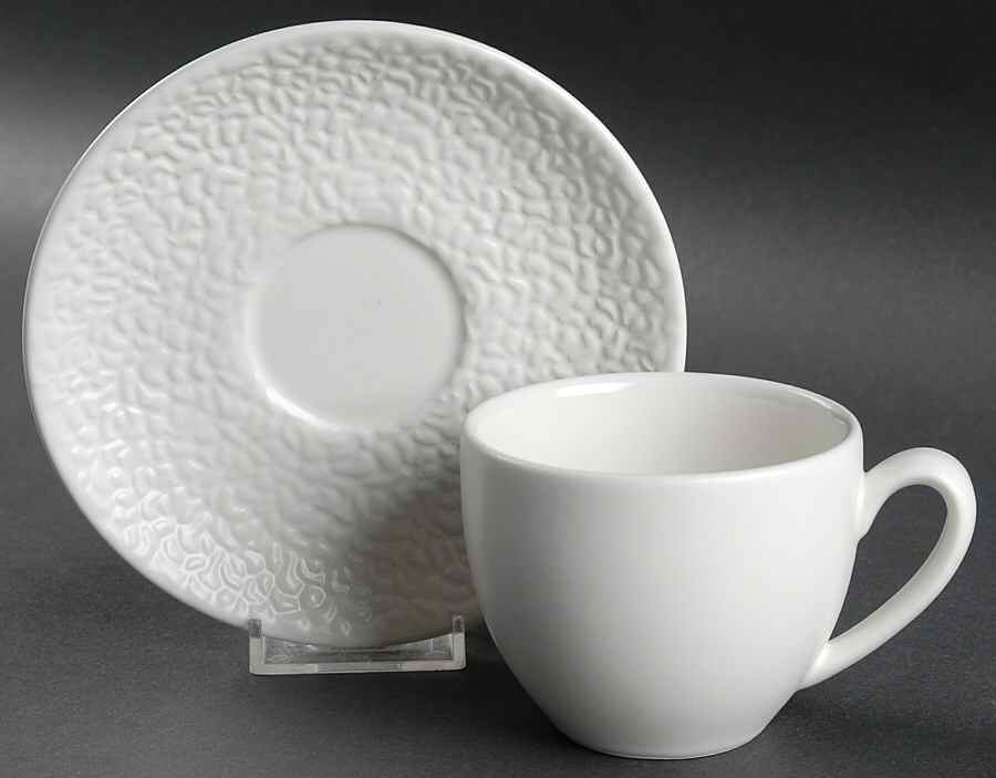 Matemania White Flat Cup & Saucer Set by Vista Alegre-1