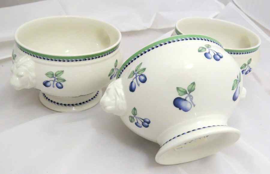 Miramar Lion Bowl with Lion Head Handles by Villeroy & Boch-1