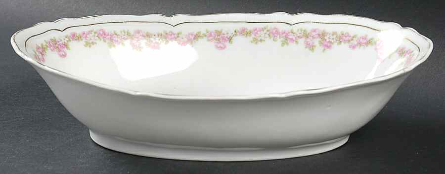 VNN9 9" Oval Vegetable Bowl by Vienna-1