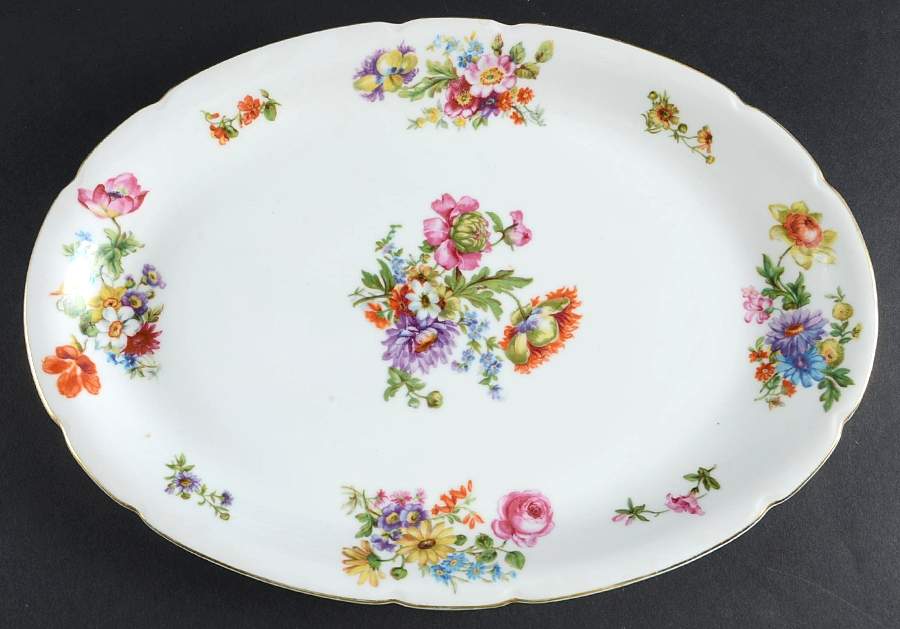 VIT220 13" Oval Serving Platter by Victoria (Czech)-1
