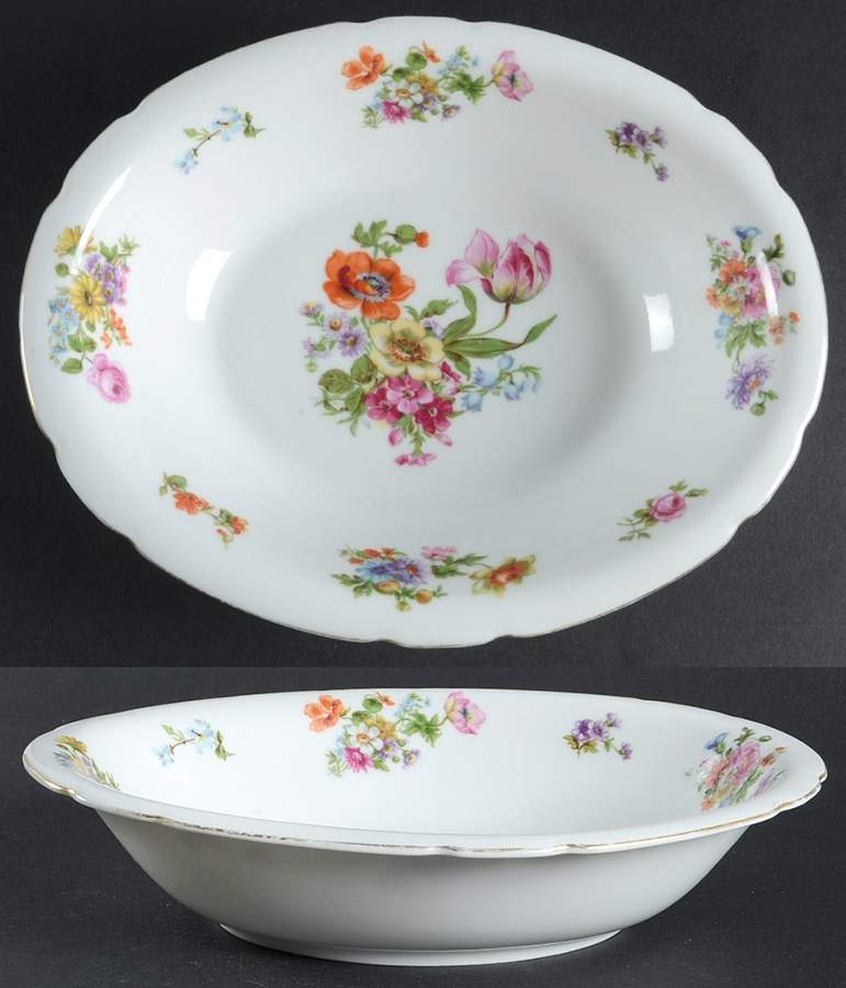 VIT220 10" Oval Vegetable Bowl by Victoria (Czech)-1