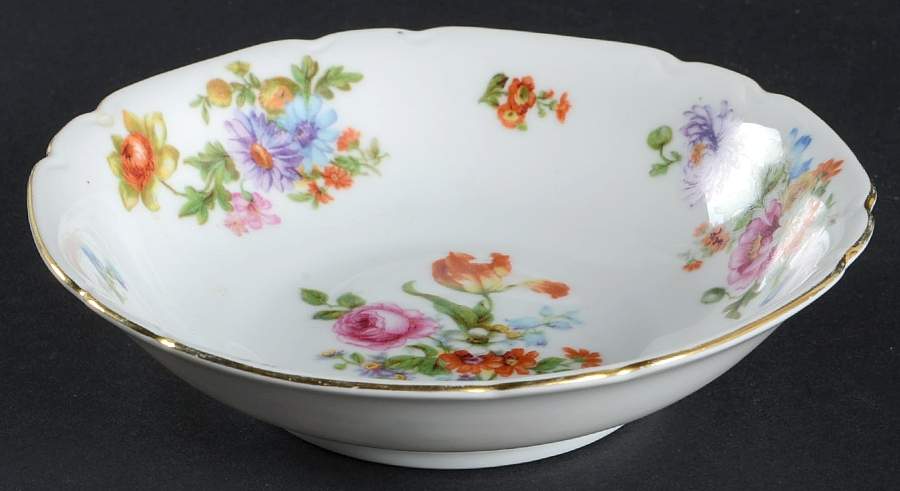 VIT220 Fruit/Dessert (Sauce) Bowl by Victoria (Czech)-1