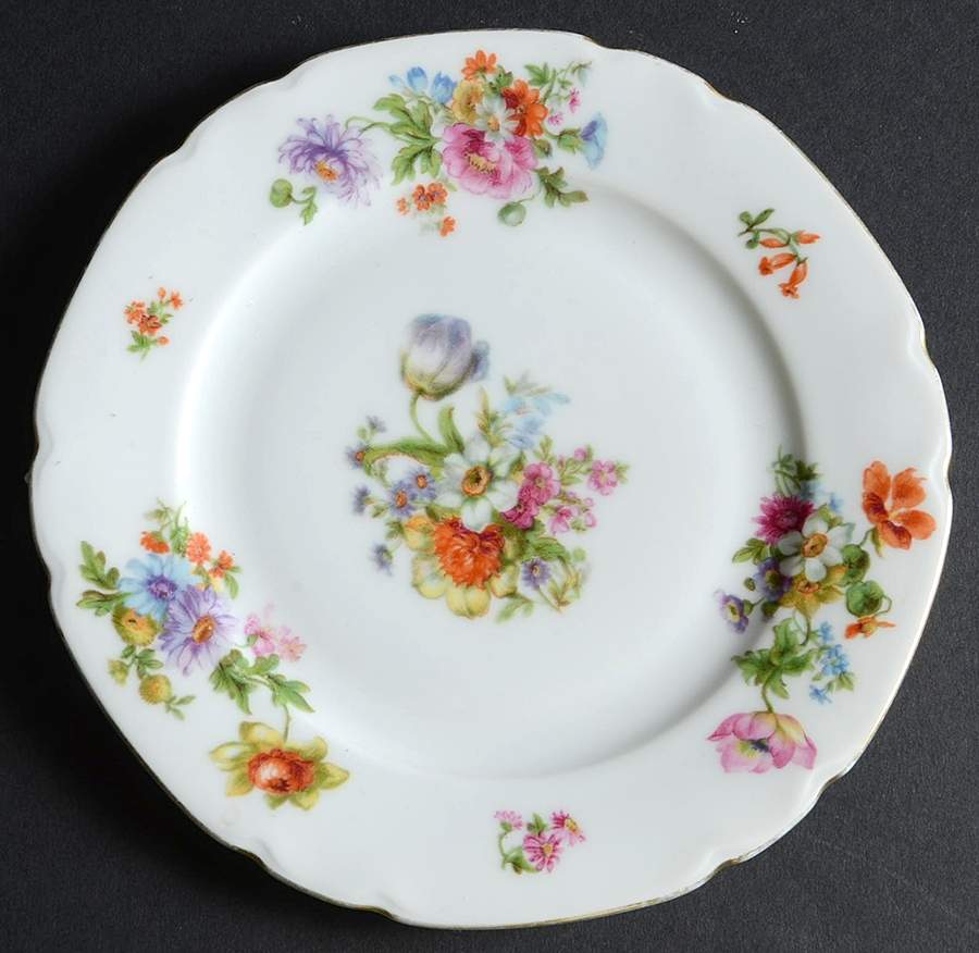 VIT220 Bread & Butter Plate by Victoria (Czech)-1