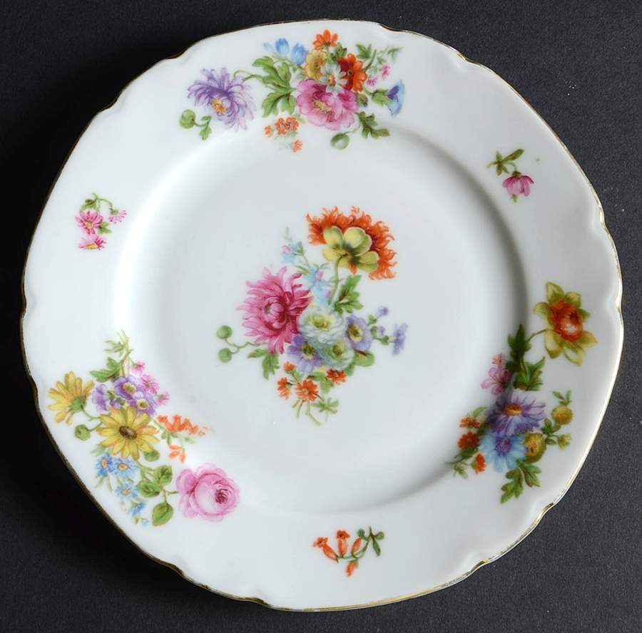 VIT220 Bread & Butter Plate by Victoria (Czech)-1