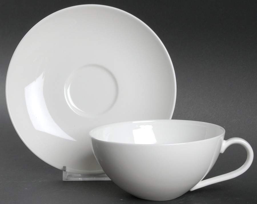Anmut Flat Cup & Saucer Set by Villeroy & Boch-1