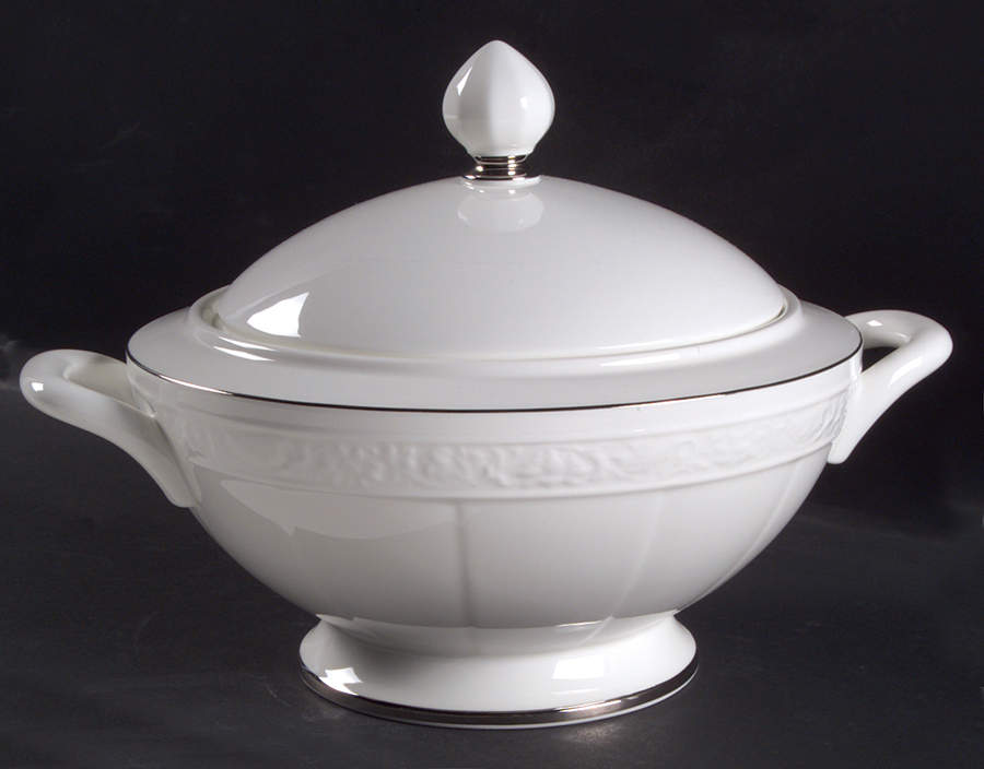 Catherine Round Covered Vegetable by Villeroy & Boch-1