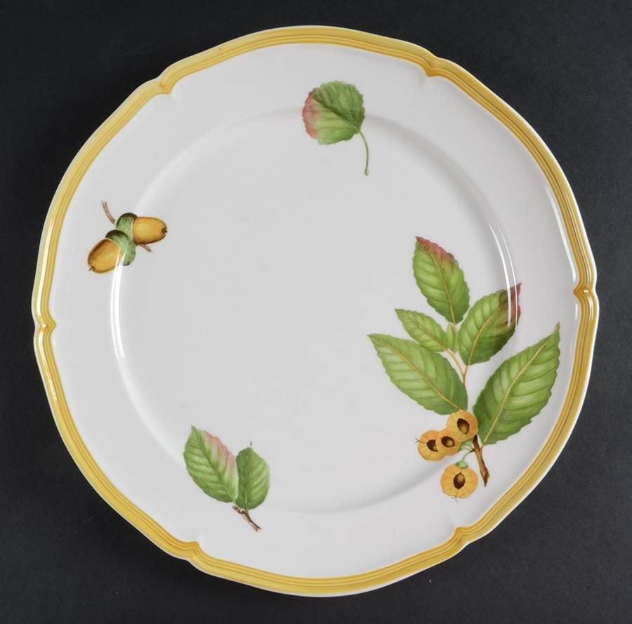Parkland 12" Chop Plate (Round Platter) by Villeroy & Boch-1