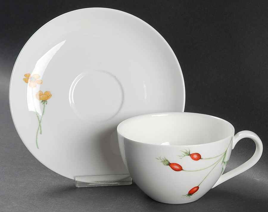 Wildberries Breakfast Cup & Cream Soup Saucer Set by Villeroy & Boch-1