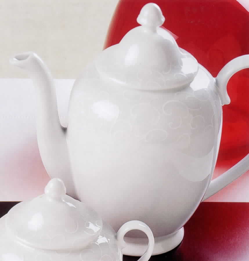 Arabesco Coffee Pot & Lid by Vista Alegre-1