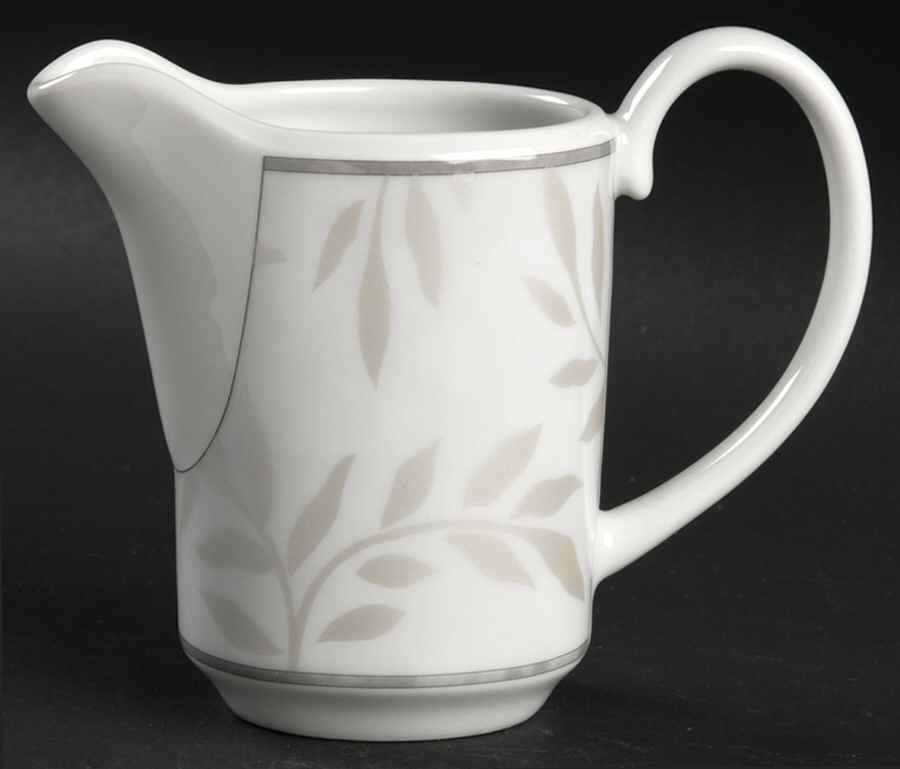 Argent Creamer by Vista Alegre-1