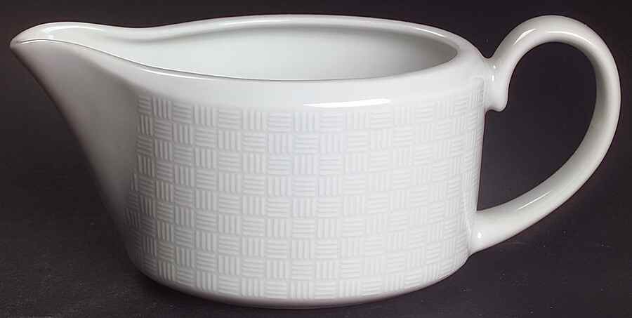 City Gravy Boat by Vista Alegre-1