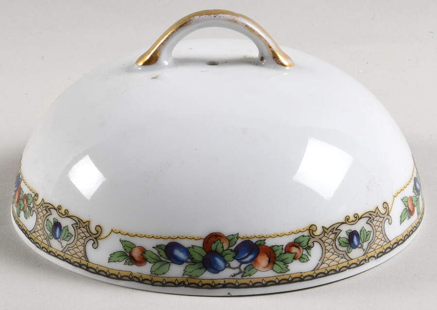VIT413 Lid for Round Butter by Victoria (Czech)-1
