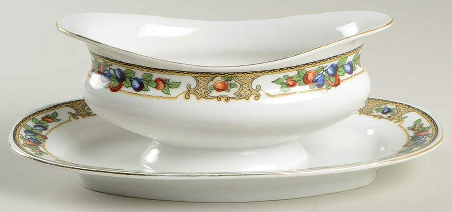 VIT413 Gravy Boat with Attached Underplate by Victoria (Czech)-1