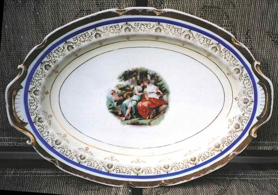 VIT226 Relish/Gravy Underplate by Victoria (Czech)-1