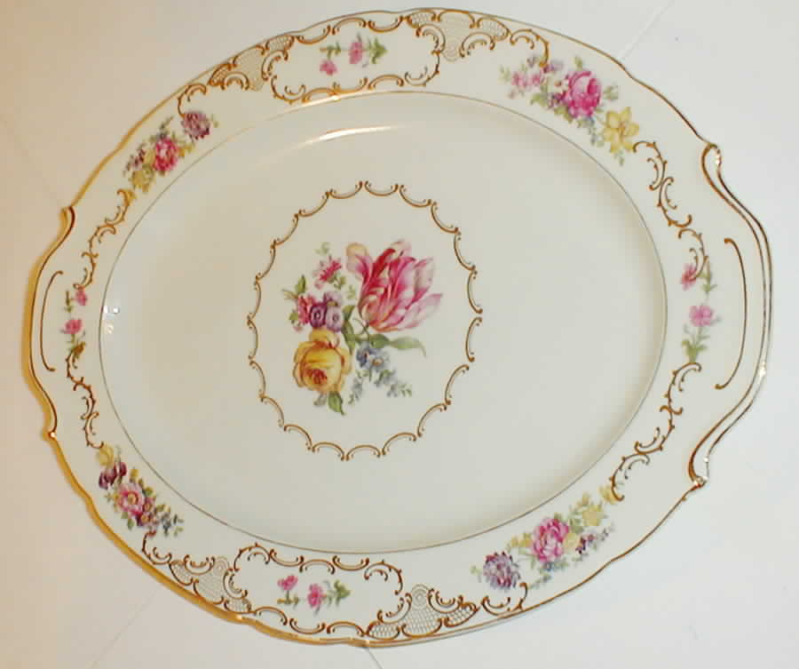 VIT227 14" Oval Serving Platter by Victoria (Czech)-1