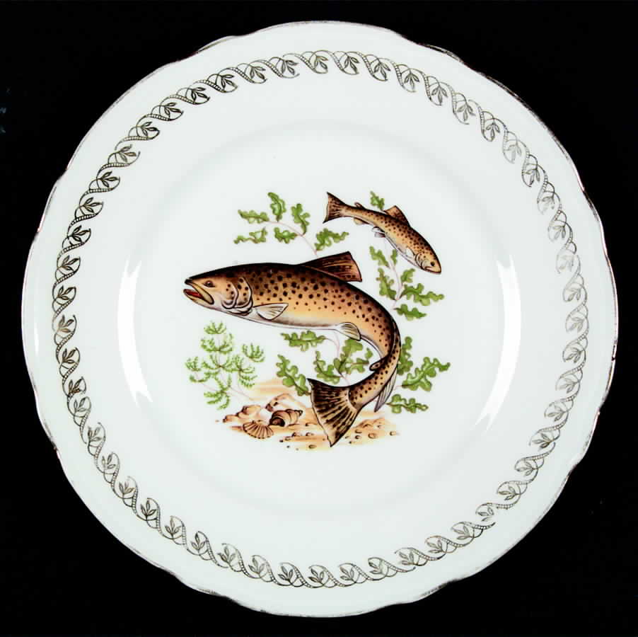 VEO1 Luncheon Plate by Veritable Porcelaine-1