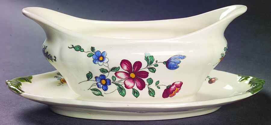 Alt Strasburg (Trim On Edge) Gravy Boat with Attached Underplate by Villeroy & Boch-1