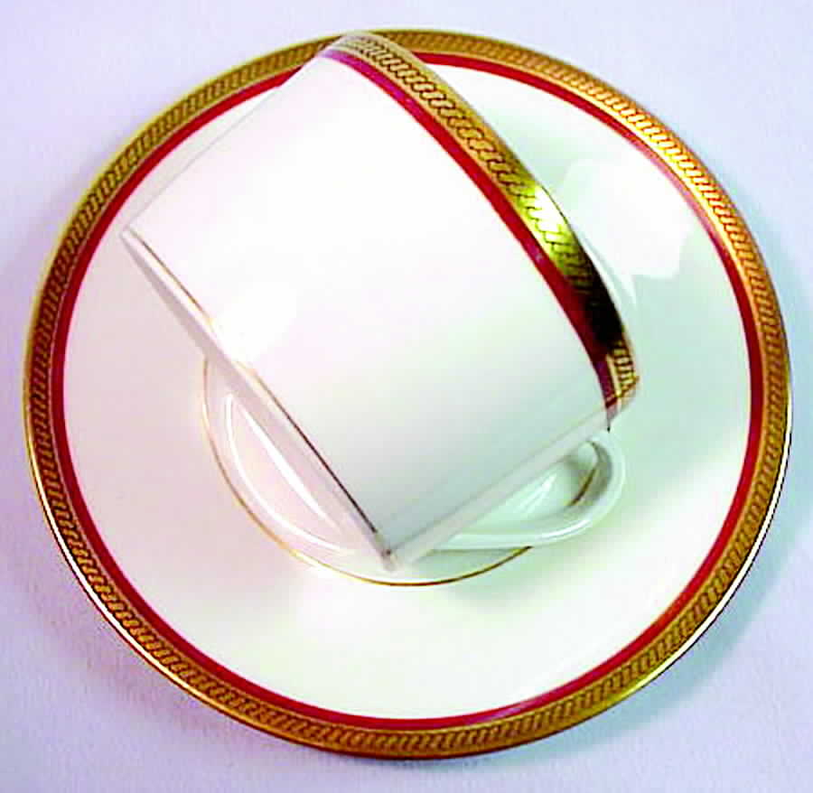 VIG118 Flat Cup & Saucer Set by Vignaud-1