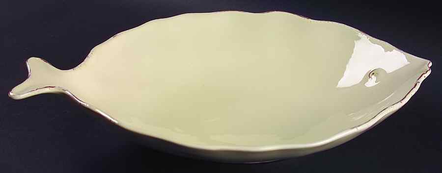 Pesce Crema 15" Large Oval Bowl by Vietri (Italy)-1
