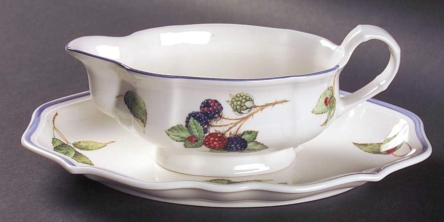 Cottage Gravy Boat & Underplate/Relish by Villeroy & Boch-1
