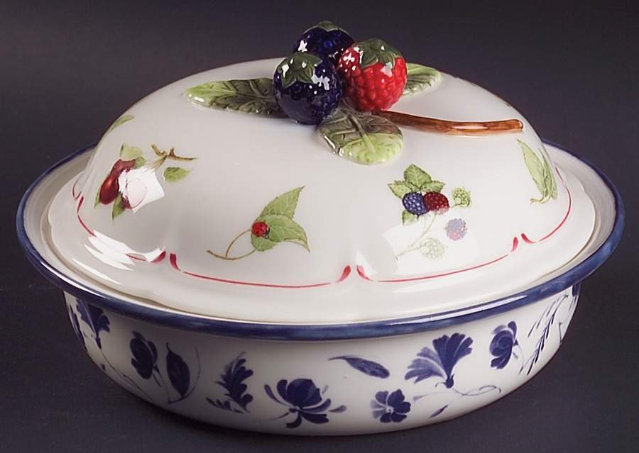 Cottage 8" Flat Covered Bowl by Villeroy & Boch-1
