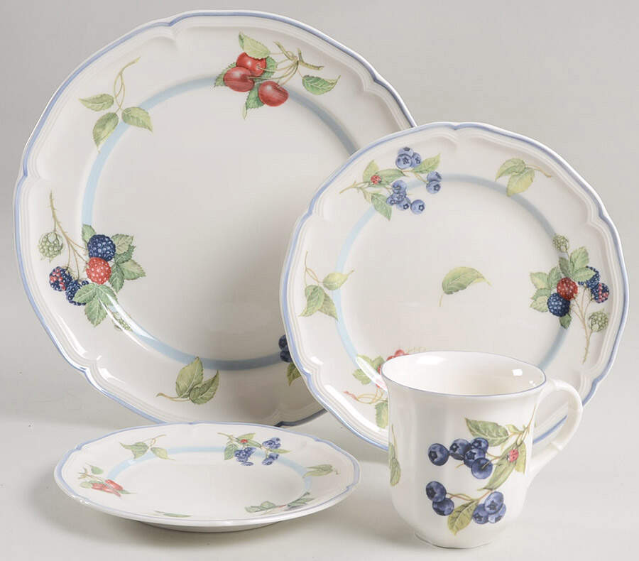 Cottage 32 Piece Estate Set by Villeroy & Boch-1