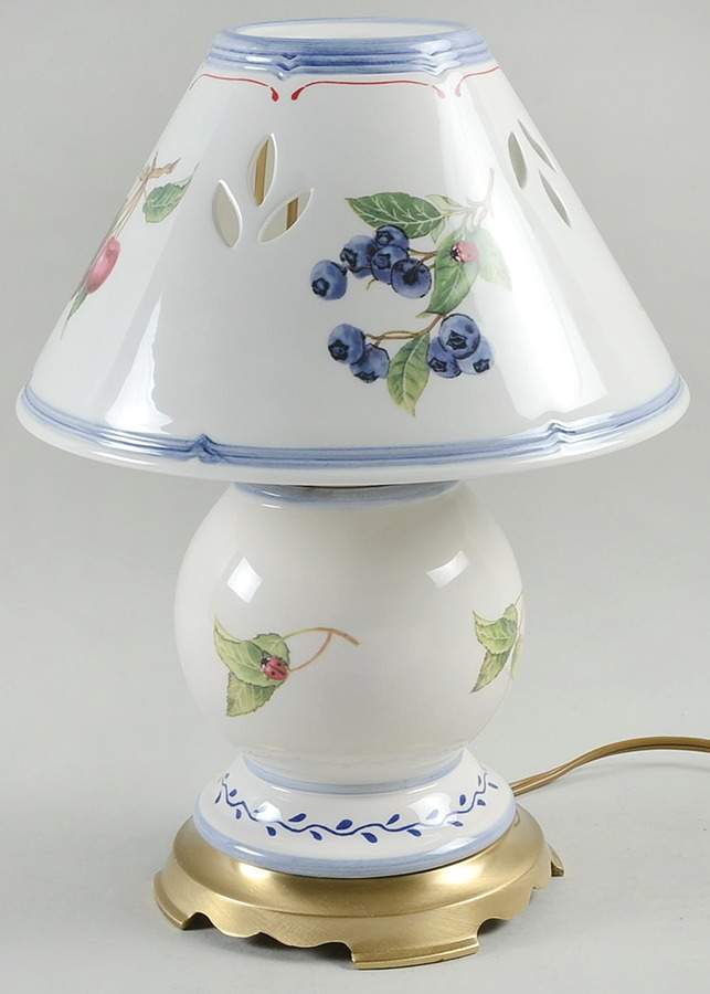 Cottage 10" Electric Lamp & Shade by Villeroy & Boch-1
