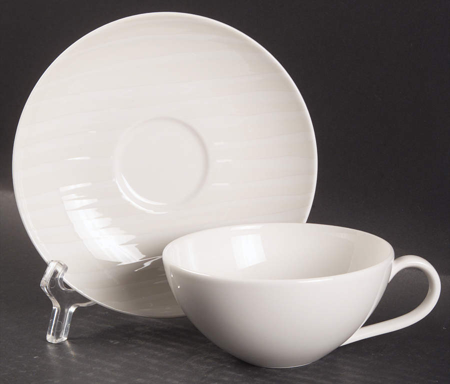 Dune Lines Flat Cup & Saucer Set by Villeroy & Boch-1