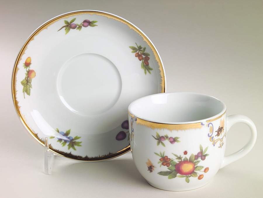 Yorkshire Flat Cup & Saucer Set by Godinger-1